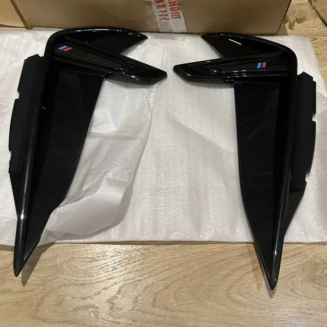 Накладки крыла BMW M8 F91 F92 F93 черные