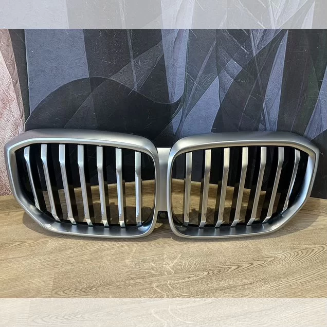 Решетка радиатора BMW G05 X5 LCI рест
